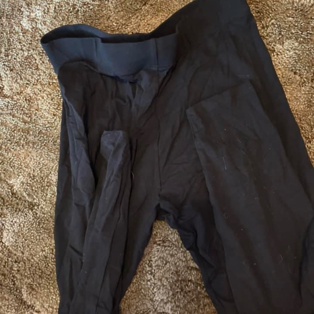 black leggings